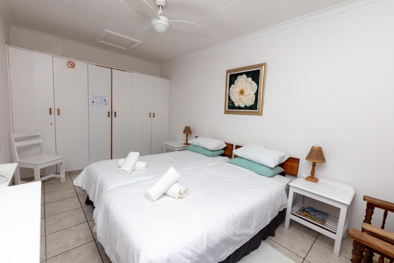 Nothando Backpackers Lodge Плеттенберг-Бей Екстер'єр фото