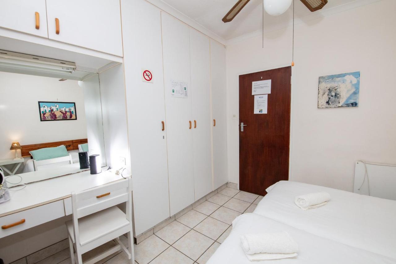 Nothando Backpackers Lodge Плеттенберг-Бей Екстер'єр фото