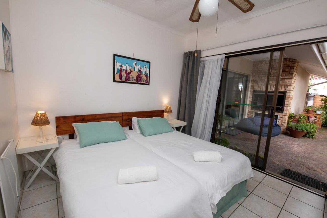 Nothando Backpackers Lodge Плеттенберг-Бей Екстер'єр фото