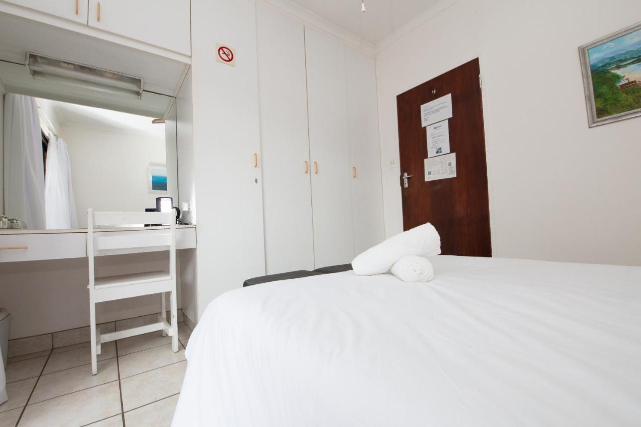 Nothando Backpackers Lodge Плеттенберг-Бей Екстер'єр фото